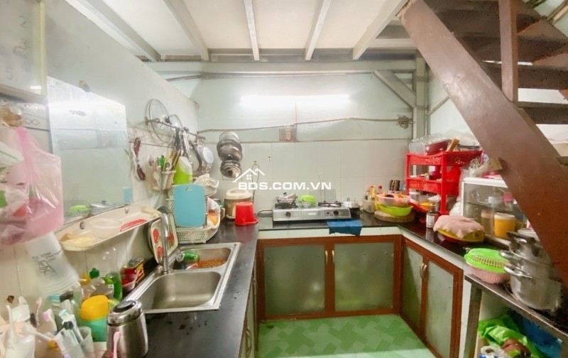 Bán nhà HXH 5m Trương Công Định ngay khu VIP Bàu Cát, Tân Bình, 70 m2, 4.3x16m. Chỉ 7.9 Tỷ còn TL    .